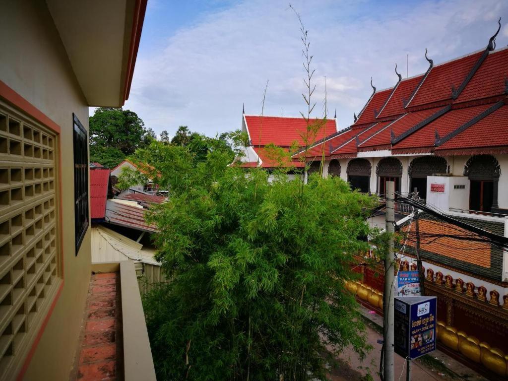 Happy Zone Hostel Siem Reap Bagian luar foto