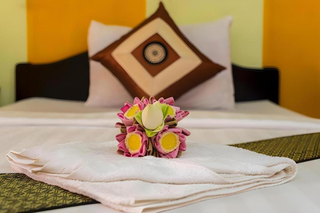 Happy Zone Hostel Siem Reap Bagian luar foto