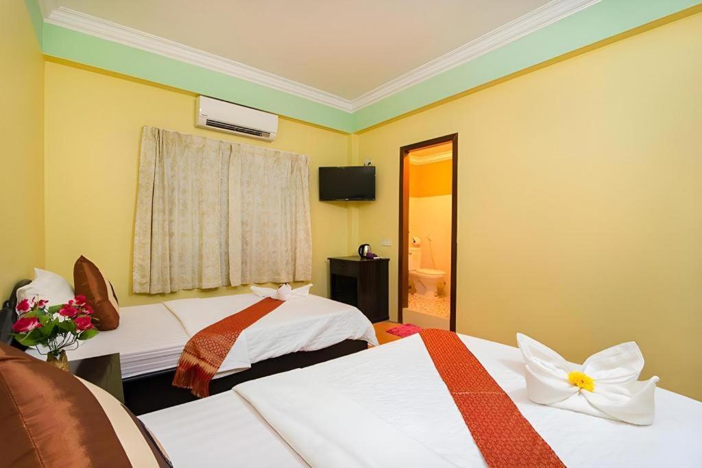 Happy Zone Hostel Siem Reap Bagian luar foto