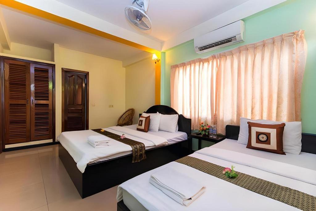 Happy Zone Hostel Siem Reap Bagian luar foto