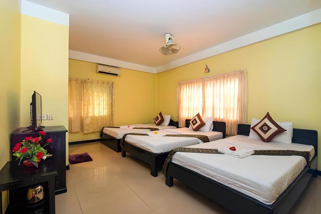 Happy Zone Hostel Siem Reap Bagian luar foto