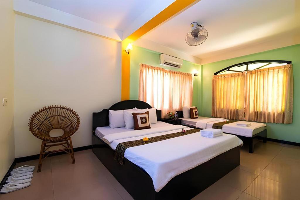 Happy Zone Hostel Siem Reap Bagian luar foto